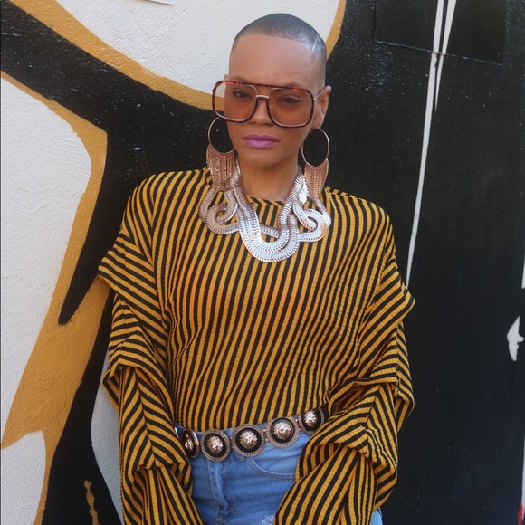 Lion Head Stretch Belt - Picture 4 of 4